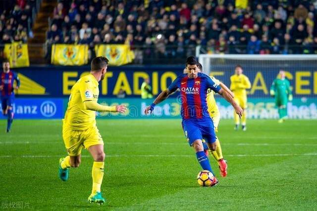 上海市足协贺电海港：上海职业足球首个双冠王